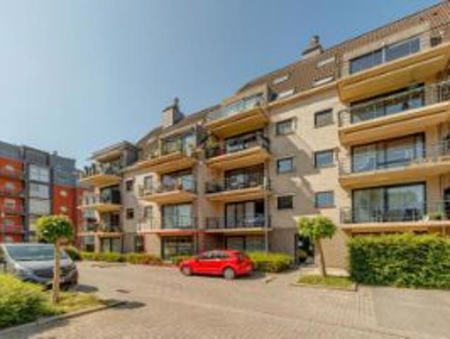 Gelijkvloersapp met 2 slpks en tuin. EPC 192 kWh/m²