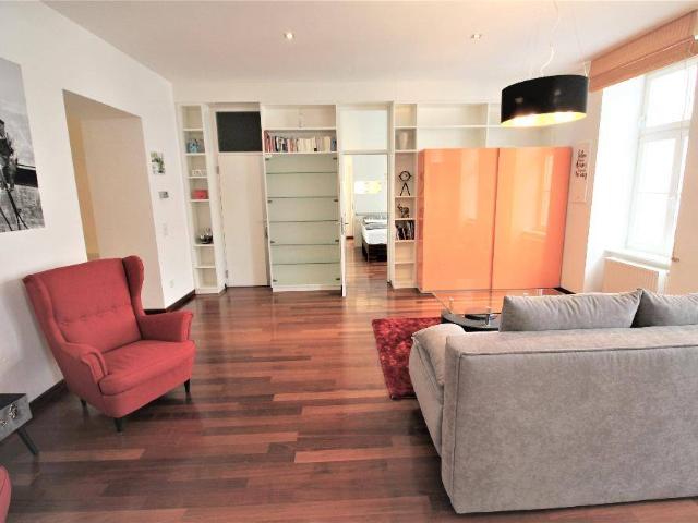 GEPFLEGTE 3 Zimmer Altbauwohnung nahe AUGARTEN