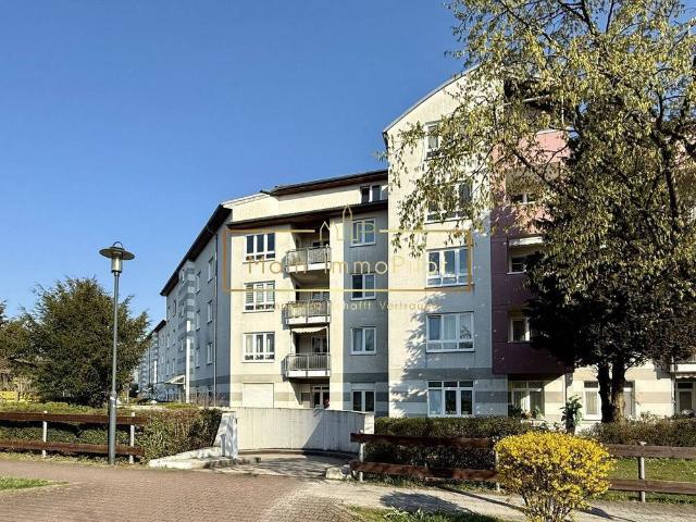 Gepflegte 3 Zimmer Dachgeschosswohnung mit Südbalkon in gefragter Lage von Eschborn