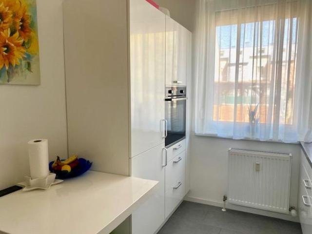 Gepflegte 3 Zimmer Wohnung im Erdgeschoß! Loggia!