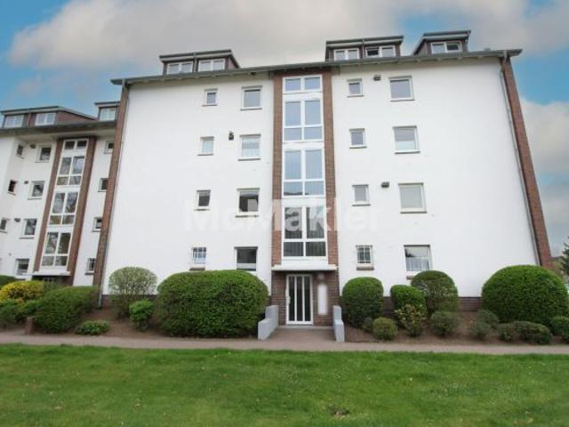 Gepflegte 3 Zimmer Wohnung mit Balkon, Einbauküche, PKW Stellplatz und Kellerraum