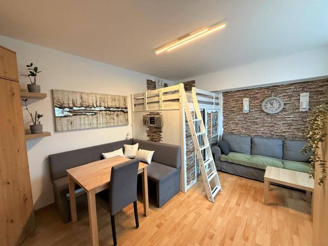 Gepflegte 1 Zimmer Wohnung in Traun!