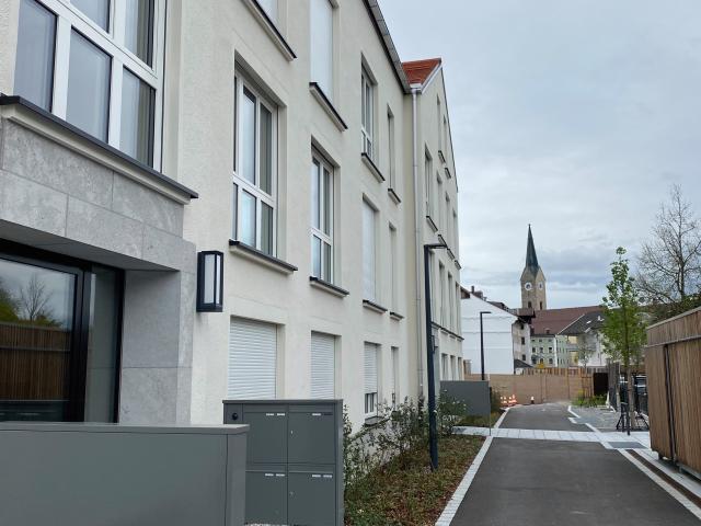 Gepflegte 2 Zimmer Wohnung mit Wintergarten in Holzkirchen