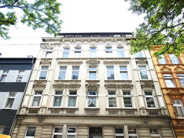Gepflegte 4 Zimmer Dachgeschosswohnung