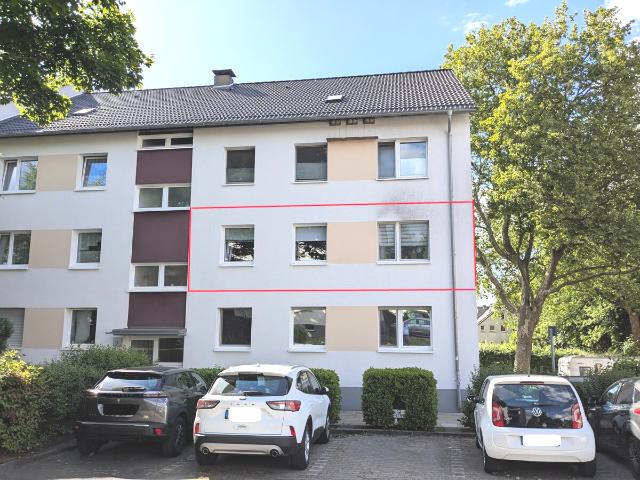 Gepflegte 4 Zimmer Wohnung mit Balkon und Pkw Stellplatz in Essen Freisenbruch