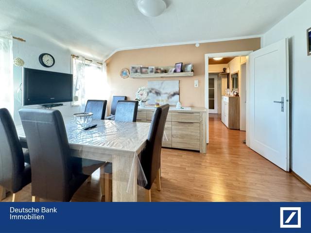 Gepflegte 5 Zimmer Dachgeschosswohnung zentral in Markgröningen