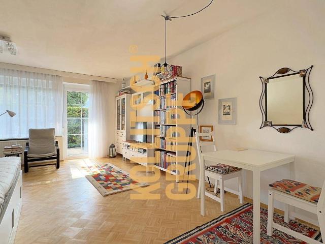 Gepflegte, gemütliche Garconniere mit Loggia samt Terrasse und Autoabstellplatz in Waidmannsdorf