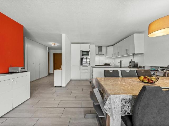 Gepflegte Eigentumswohnung mit 4.5 Zimmer in Bösingen