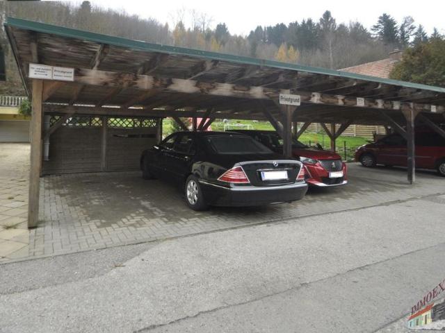 Gepflegte schöne 3 Zimmer Wohnung in Pressbaum – Pfalzau mit Pergola