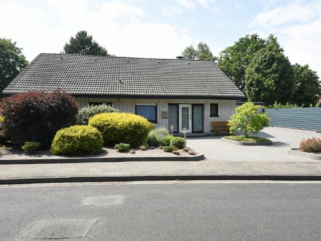 Gepflegter, ausgebauter Bungalow in zentraler Lage am Obenende!