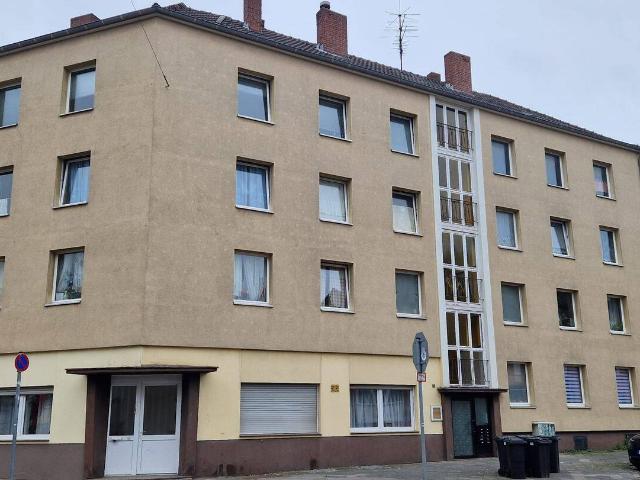 Gepflegtes Mehrfamilienhaus 11 Wohnungen von ca. 32 qm ca. 90 qm in gesuchter Lage von MG !