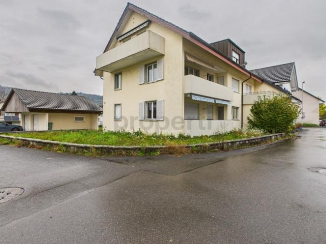 Gepflegtes Mehrfamilienhaus in ruhiger Lage in Full Reuenthal