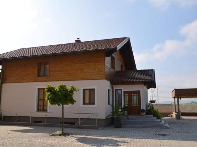 Gepflegtes Einfamilienhaus + gut geführte Frühstückspension bei Tulln!
