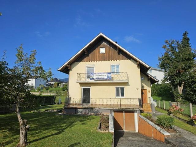 Gepflegtes Einfamilienhaus in zentraler Lage