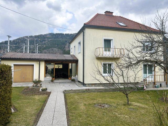 Gepflegtes Einfamilienhaus in Friesach, 163 m², Garage, Kamin, Top Ausstattung, EUR 330.000,00