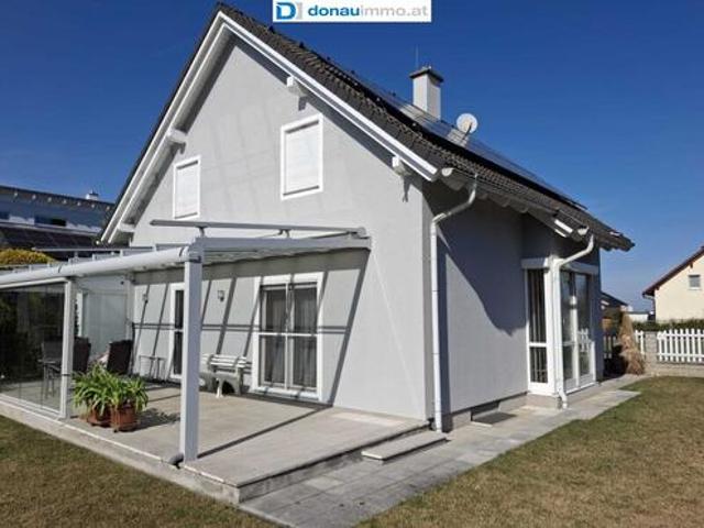 Gepflegtes Einfamilienhaus in Ruhelage in Sollenau