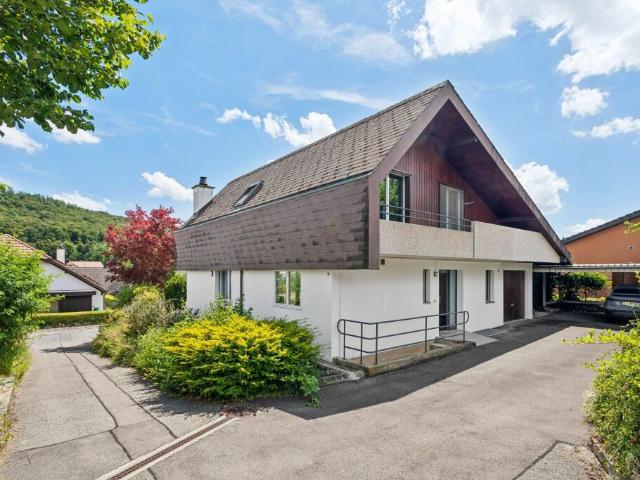 Gepflegtes Einfamilienhaus in ruhigem Wohnquartier in Gals BE