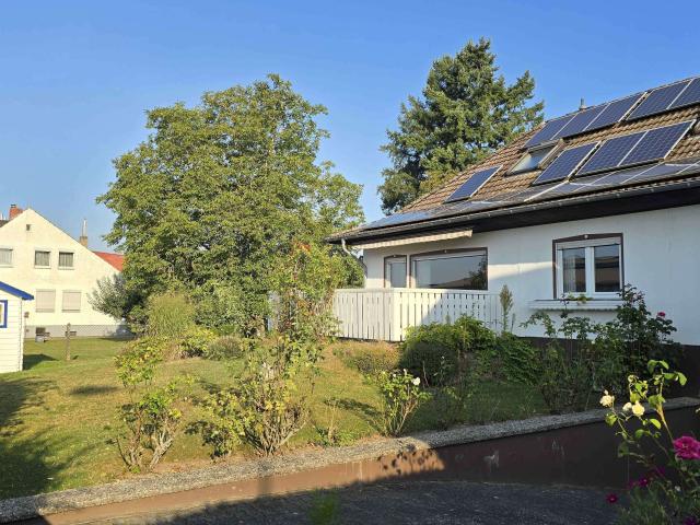 Gepflegtes Einfamilienhaus mit viel Platz und großem Grundstück in Limburg Süd Blumenrod
