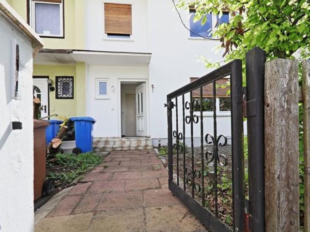 Gepflegtes Reihenmittelhaus auf Erbpachtgrund