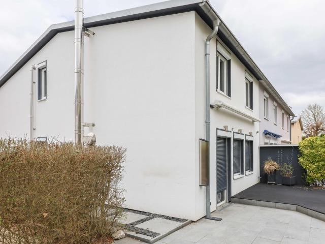 Gepflegtes Reihenendhaus sofort bezugsreif und ideal für die Familie!