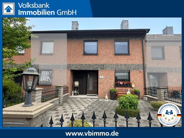 Gepflegtes Reihenwohnhaus mit Terrassengarten und Garage