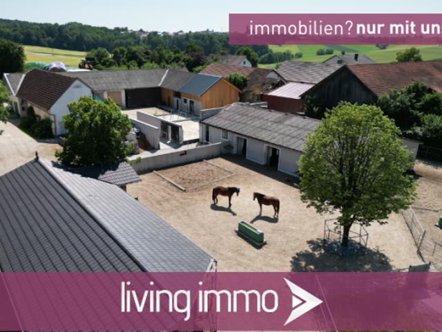 Gepflegtes Reiteranwesen mit schönem Wohnhaus und ca. 5,4 Hektar Grund in toller Lage