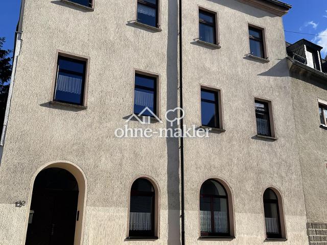 Gepflegtes Stadthaus mit Garten und Terrasse