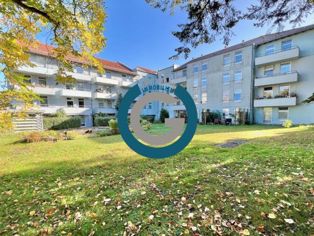 GEPFLEGTES SINGLE APARTMENT BALKON MIT BLICK INS GRÜNE MIT TIEFGARAGEN STELLPLATZ