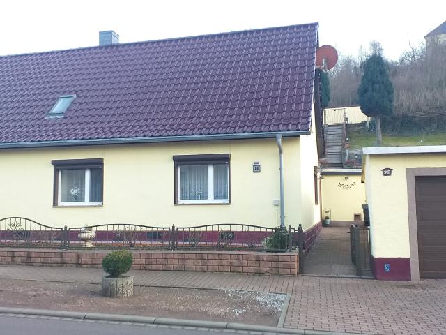 Gepflegtes Wohnhaus im Naturpark *Unteres Saaletal