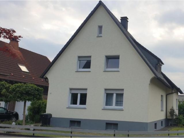 Gepflegtes Zweifamilienhaus in zentraler Lage!