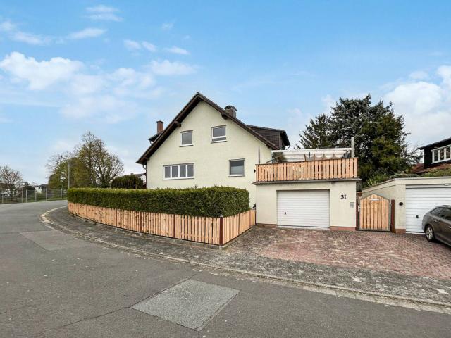 Gepflegtes Zweifamilienhaus mit Ausbaumöglichkeiten im schönen Reinheim Georgenhausen