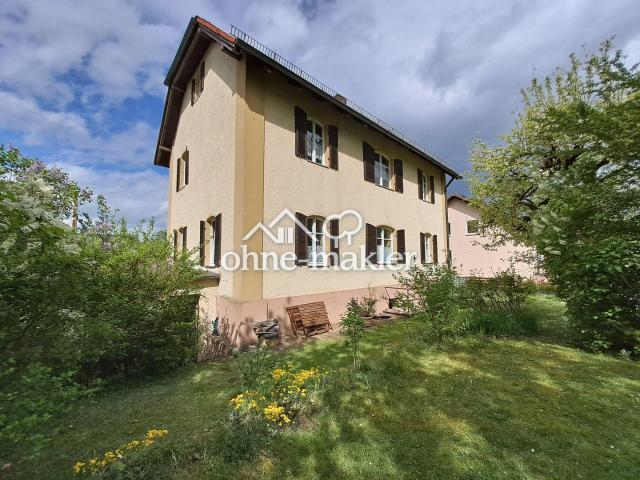 Gepflegtes 2 Familienhaus mit besonderem Flair, Naturgarten und 2. Bauplatz sucht Liebhaber