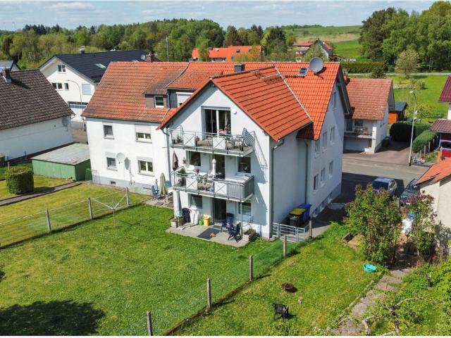 Gepflegtes 4 Familienhaus in ruhiger Ortslage von Freienseen