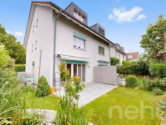 Gepflegtes 5 Zimmer Doppeleinfamilienhaus an familienfreundlicher Lage
