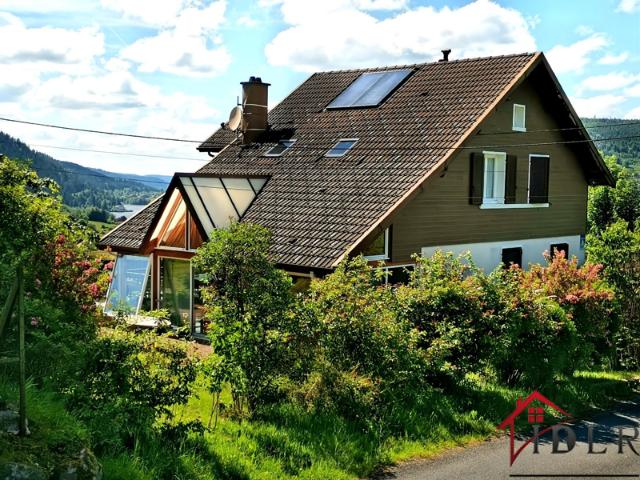 GERARDMER CHALET AVEC VUE PANORAMIQUE AVEC VUE LAC ET MONTAG