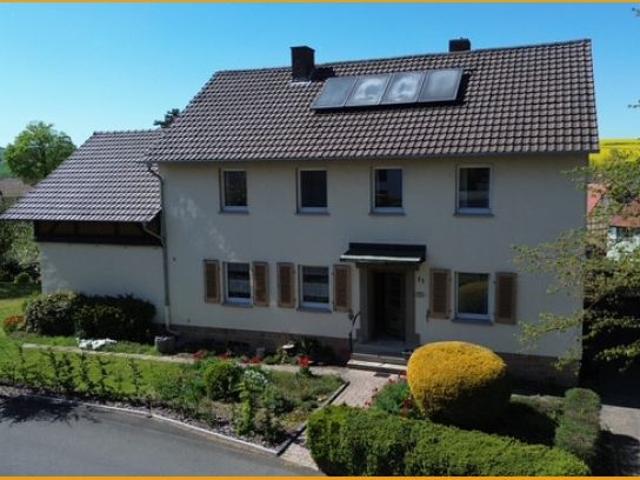 GERÄUMIG, MITTENDRIN UND RUHE! KEINE KÄUFERPROVISION!