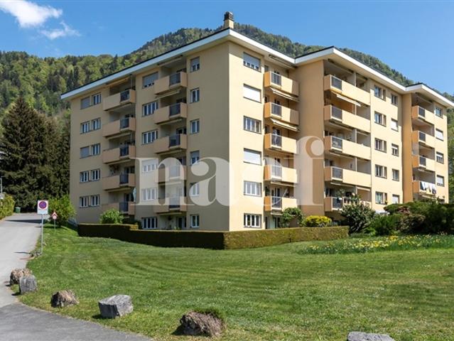 Geräumige 3,5 Zimmer Wohnung mit Balkon und offenem Seeblick zum Verkauf in Chernex / Montreux
