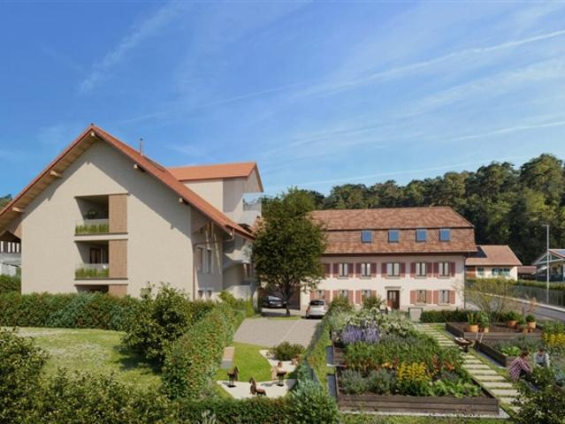 Geräumige 2,5 Zimmer Wohnung im Erdgeschoss mit Loggia, eigenem Garten, Gemüsegarten, Keller und Parkplatz