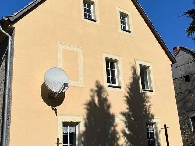 Geräumige 2 Raum Wohnung im naturnahen Rosenthal Bielatal !