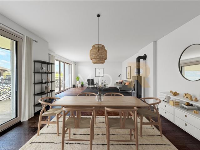 Geräumige 4,5 Stücke in letzter Zeit mit einem Balkon von 27 m²