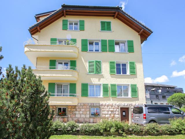 Geräumige 4.5 Zimmer PPE Wohnung von 110 m2 mit Balkon