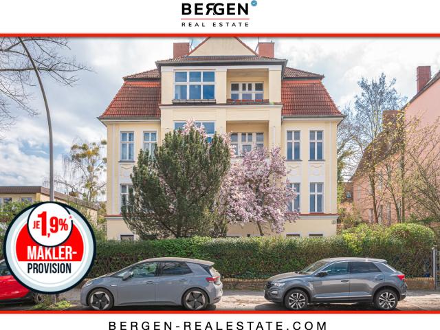 Geräumige 4 Zimmer Altbauwohnung mit Balkon in Lichterfelde