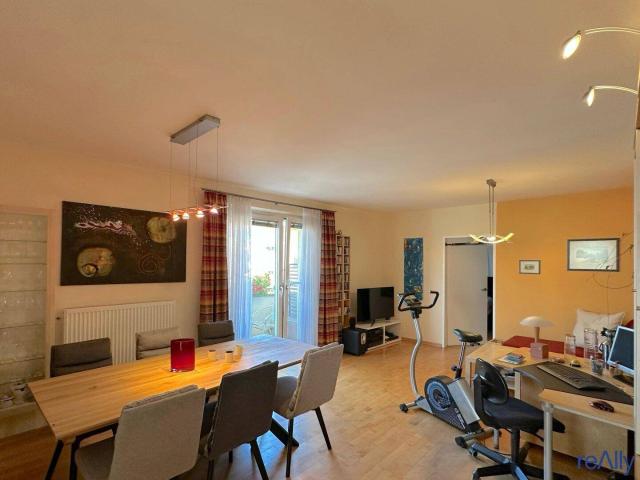 Geräumige 4 Zimmer Wohnung mit Balkon, in Top Lage von Schwechat
