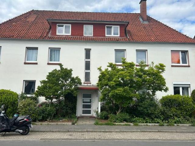 Geräumige 4 Zimmer Wohnung mit Loggia