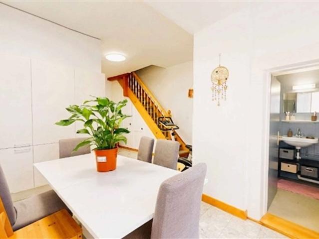 Geräumige 5 Zimmer Wohnung mit Panoramaterrasse
