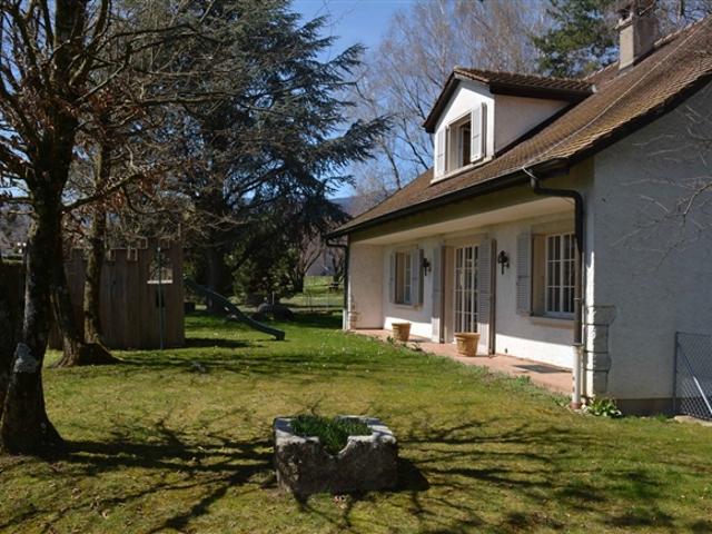 Geräumige 6.5 Zimmer Villa in der Nähe aller Annehmlichkeiten