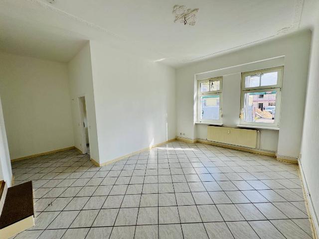 Geräumige Altbauwohnung mit großem Gartenanteil und zusätzlichen Hobbyraum in Berlin Pankow!