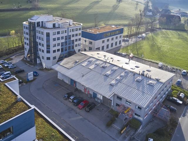 Geräumige Büro und Gewerbefläche zu vermieten
