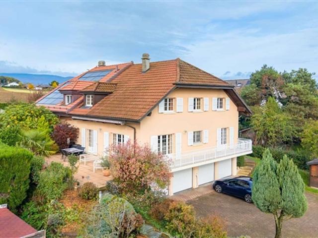 Geräumige Doppelhaushälfte – Garten mit 600 m² – 5 Schlafzimmer – Garage