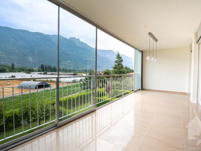 Geräumige Durchgangswohnung in Les Bains de Saillon